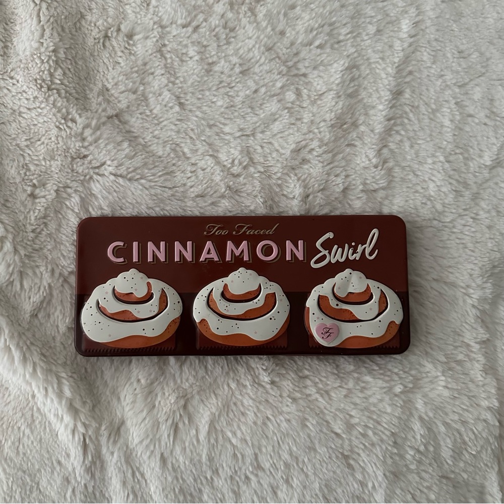 Too Faced Cinnamon Swirl Eyeshadow Palette